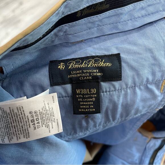 Brooks Brothers LIGHT WEIGHT ADVANTAGE CHINO
CLARK Fit Khaki 38X30 - Picture 4 of 8